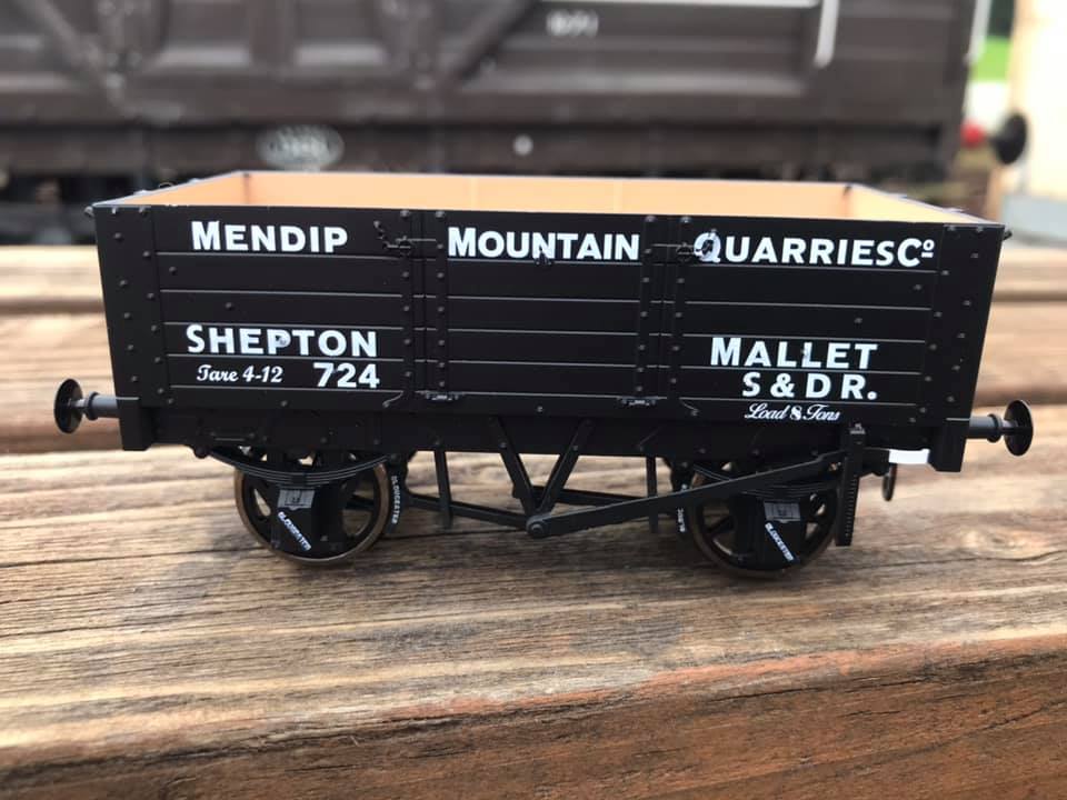 5-plank Mendip Mountain Quarries wagon in O-gauge