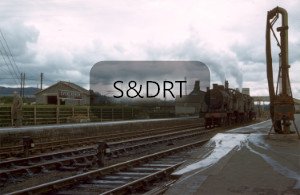 40564 & 40697 in the centre siding, Evercreech Junction, 02-08-58