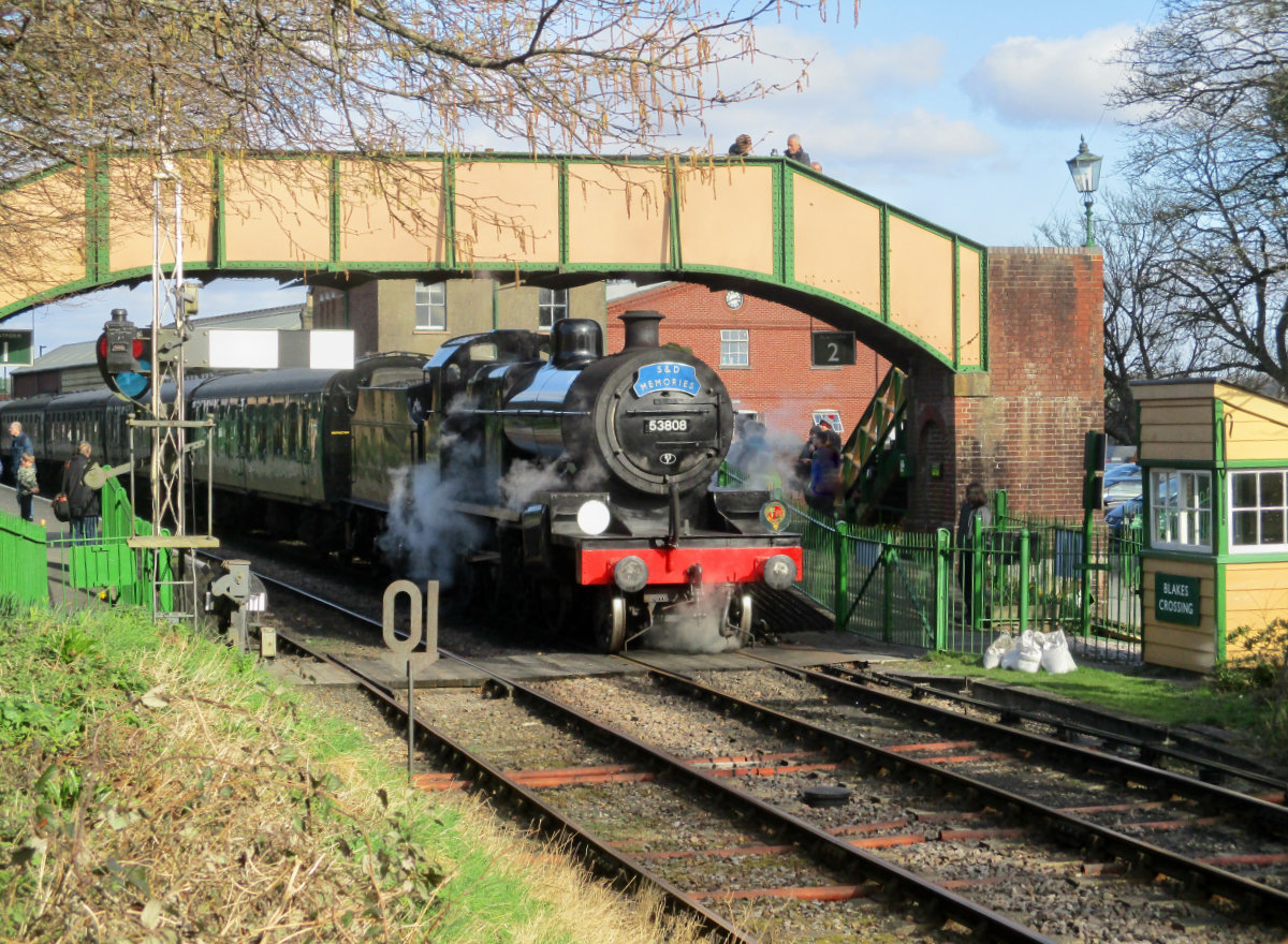 53808 on the Special Train at Ropley, 6-3-22