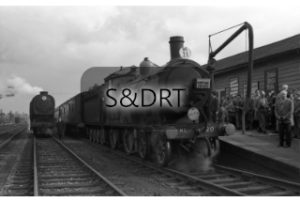 Andover; T9 No. 120 (30120) and Q1 No. 33039 at Andover on the 'Hampshire Venturer' Railtour, 10-03-63; G A Richardson