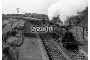 Masbury; 75009 & 92001 on Up Pines Express, 01-09-62; G A Richardson