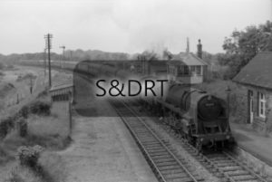Masbury; 92245 on 12-car Up through service, summer 1962; G A Richardson