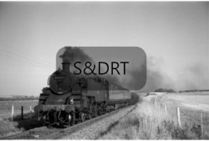 Hammoon; 82039 on Up milk/passenger service, 1959 (1); G A Richardson