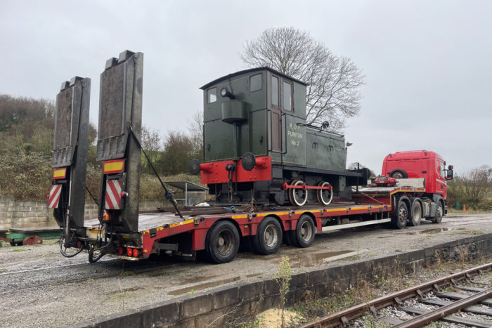 Andrew Barclay 0-4-0 shunter leaves Washford S&DRT site.