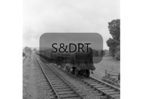 Winsor Hill; 92210 on 12-car through service, summer 1962; G A Richardson