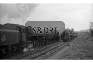 Shillingstone; 40537 & 73050 on 7.47 am SSO Bradford-Bournemouth, 1959 (2), plus 73019; G A Richardson