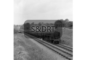 Wellow; 92245 on 12-car Up passenger service, summer 1962; G A Richardson