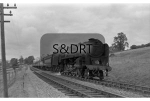 Midsomer Norton South; 92000 & 47465 (banking) on 10-car 1O93 Sheffield-Bournemouth service, 1961; G A Richardson