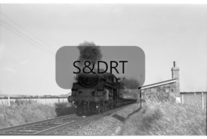 Hammoon; 75072 on Up passenger with Peter Smith and smoke display, 1960; G A Richardson